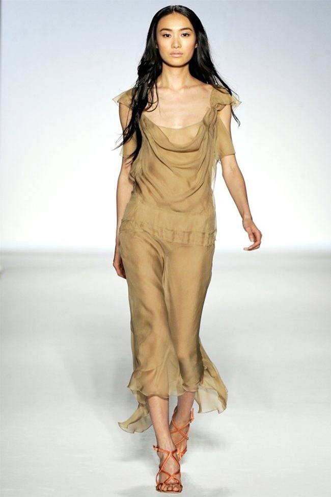 MILAN FASHION WEEK: ALBERTA FERRETTI SPRING 2012