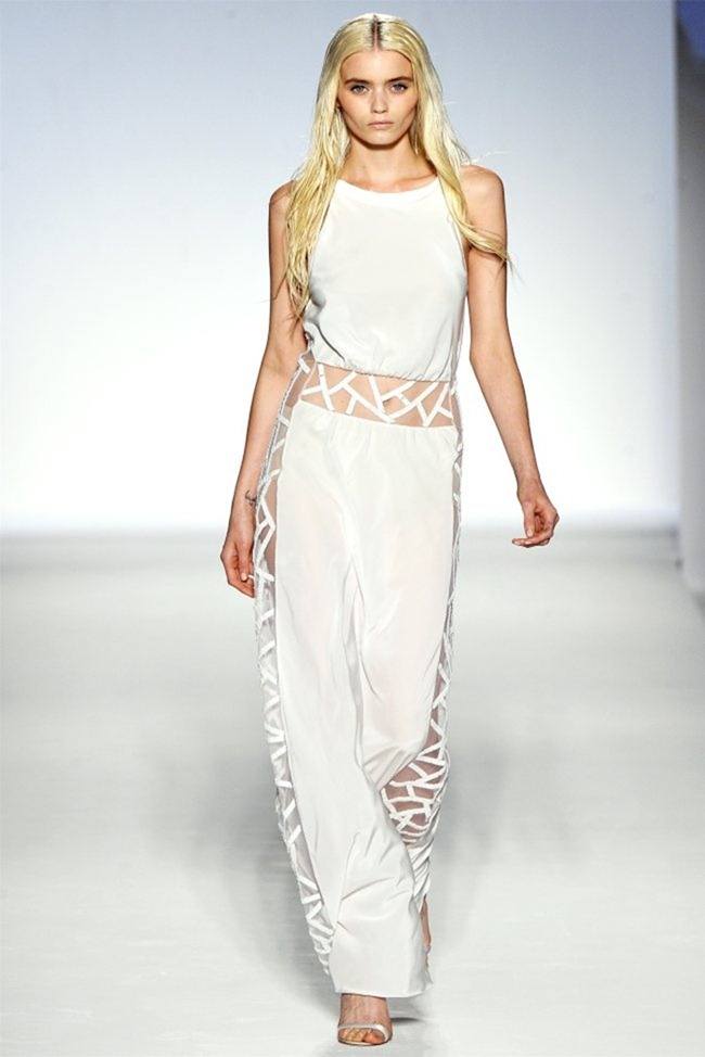 MILAN FASHION WEEK: ALBERTA FERRETTI SPRING 2012