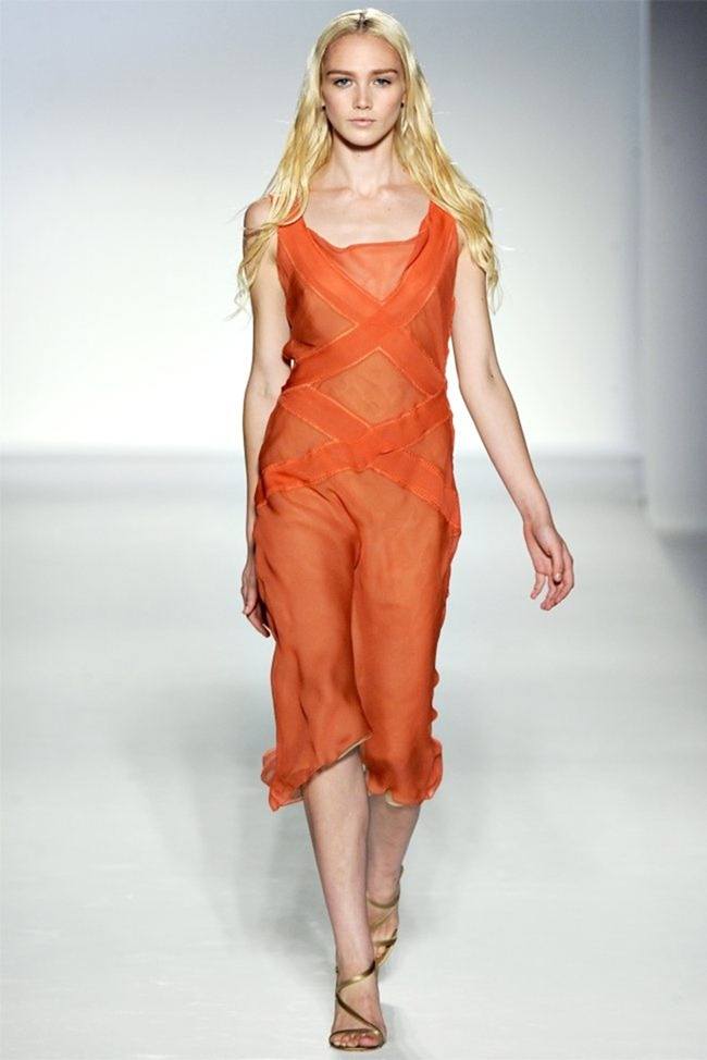 MILAN FASHION WEEK: ALBERTA FERRETTI SPRING 2012