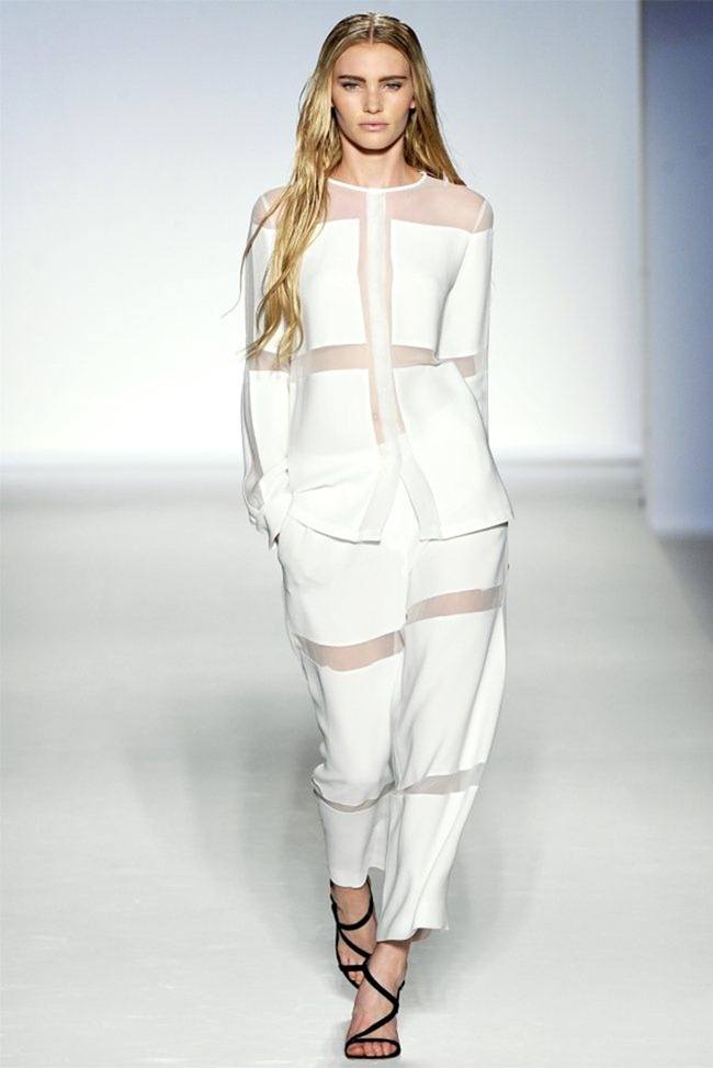 MILAN FASHION WEEK: ALBERTA FERRETTI SPRING 2012