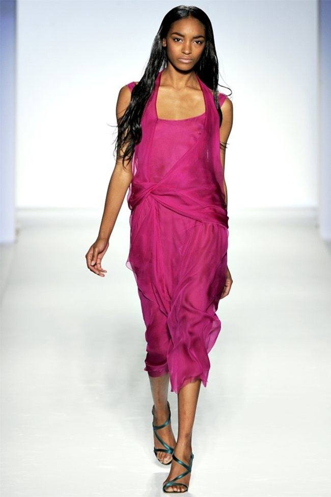 MILAN FASHION WEEK: ALBERTA FERRETTI SPRING 2012