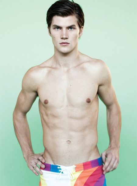 GUAPO MAGAZINE: RIVER VIIPERI, RYAN MERTZ, ROGER FRAMPTON & ERIK JOHANSSON BY SIMON HARRIS