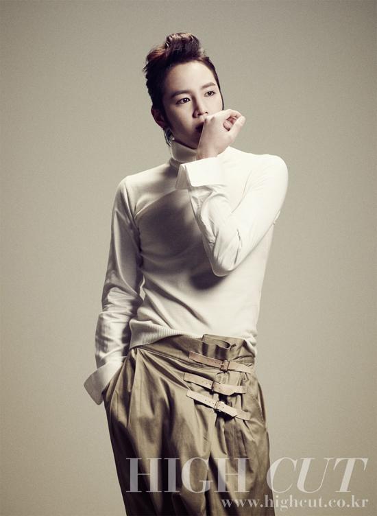 Jang Geun Suk @  High Cut vol.68 jan 5-18, 2012