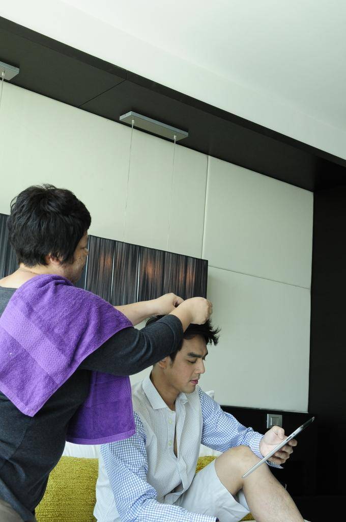 มอส-ปฏิภาณ & เกม-ดวงพร ปฐวีกานต์ @ MODERN MOM vol.17 no.195 January 2012