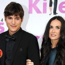 สาว 21 แฉ! (อีกรอบ) เคยกิน Ashton Kutcher ชัวร์