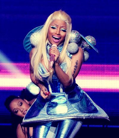 Nicki Minaj - Super Bass (2011 New Year's Rockin' Eve)
