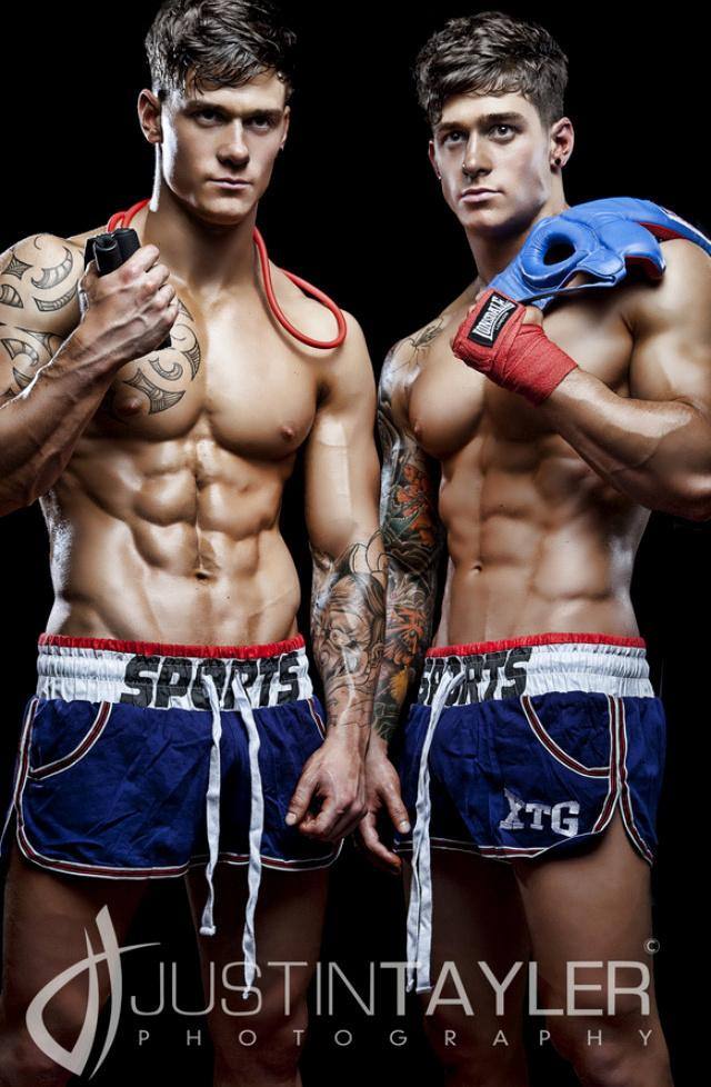 Photoshoot men album 430 : Owen & Lewis Harrison