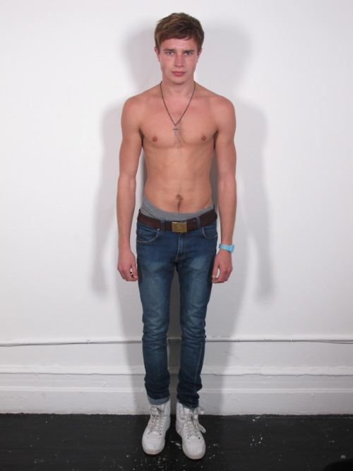 นายแบบสดใหม่ยังไม่ถูก เจียระไน