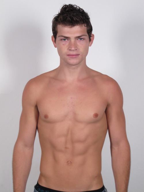 นายแบบสดใหม่ยังไม่ถูก เจียระไน