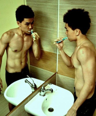 โชว์กล้ามบ้าง