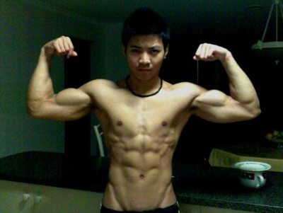 โชว์กล้ามบ้าง