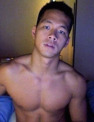 โชว์กล้ามบ้าง