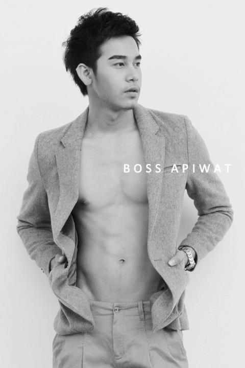 ดาราหน้าใหม่ Boss Apiwat