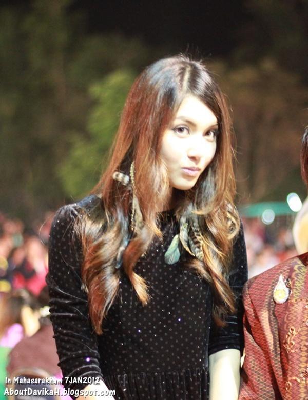 ใหม่-ดาวิกา @ งาน อบต.บรบือ จ.มหาสารคาม