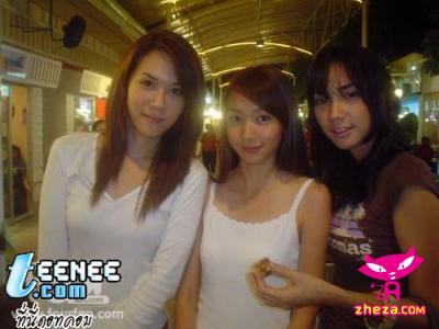 รูปในอดีตของพี่โฟร์