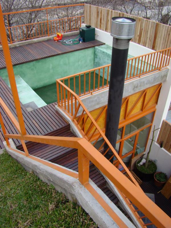 Eco Friendly House Renovation Makes Recycled House: trash turned treasure