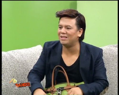 'เอ'รับปาก'คุณแดง'ป้อนดาราให้7สีหมือนเดิม