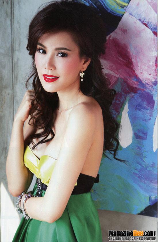 เจี๊ยบ-พิจิตรา @ HEALTH PLUS vol. 6 no. 71 January 2012