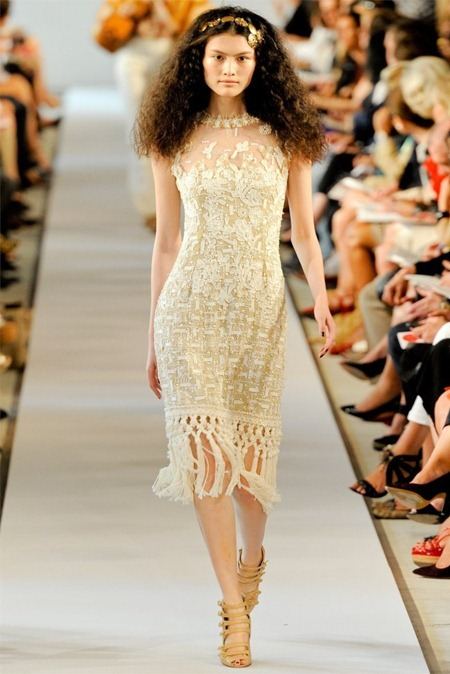 NEW YORK FASHION WEEK: OSCAR DE LA RENTA SPRING 2012