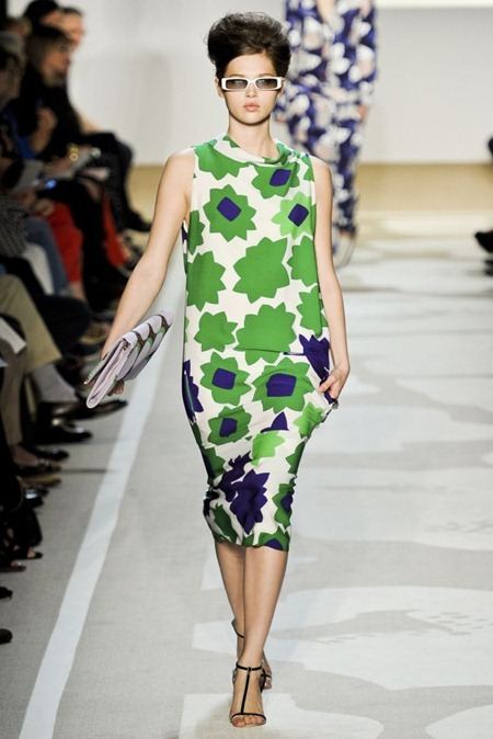 NEW YORK FASHION WEEK: DIANE VON FURSTENBERG SPRING 2012