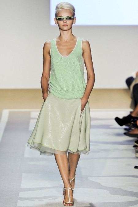 NEW YORK FASHION WEEK: DIANE VON FURSTENBERG SPRING 2012