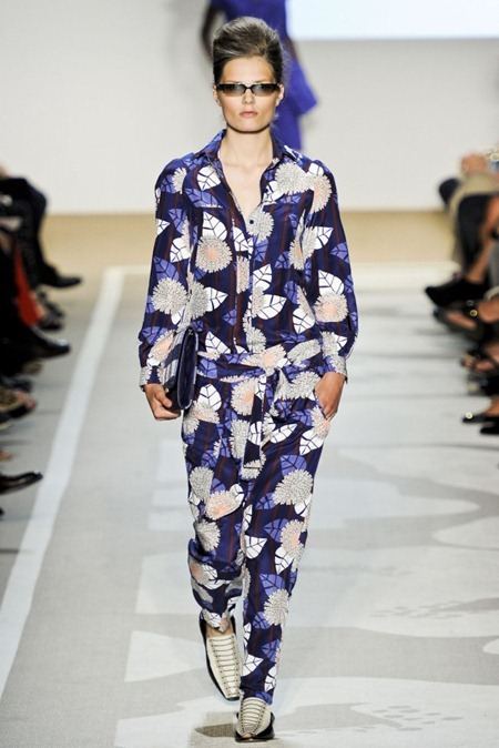 NEW YORK FASHION WEEK: DIANE VON FURSTENBERG SPRING 2012