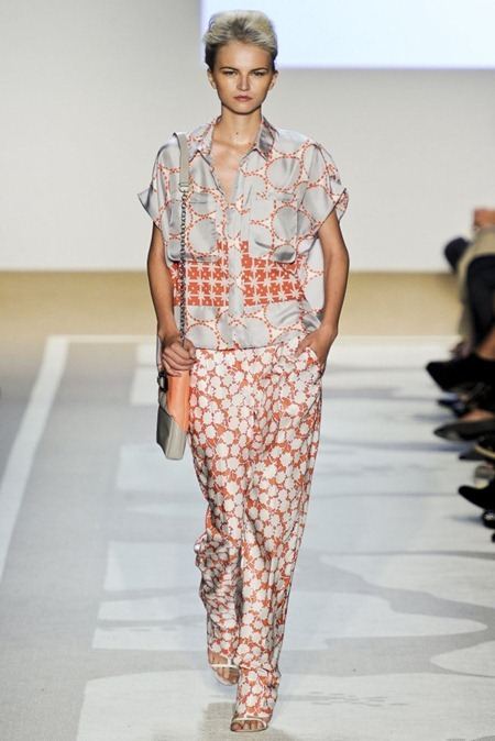 NEW YORK FASHION WEEK: DIANE VON FURSTENBERG SPRING 2012