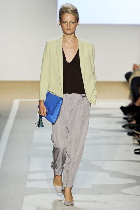 NEW YORK FASHION WEEK: DIANE VON FURSTENBERG SPRING 2012