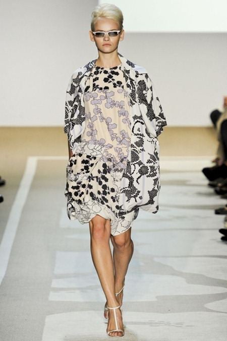 NEW YORK FASHION WEEK: DIANE VON FURSTENBERG SPRING 2012