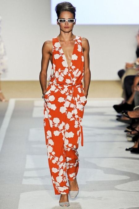 NEW YORK FASHION WEEK: DIANE VON FURSTENBERG SPRING 2012