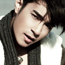 [KPN] โฟนลิ้ง ไต้ฝุ่น เพิท @ SUDSAPDA vol.29 no.695 JANUARY 2012