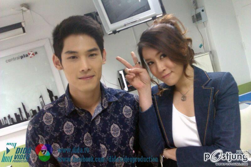 เชียร์ ...น่ารักอ่ะ ^_^