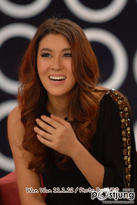 เชียร์ ...น่ารักอ่ะ ^_^