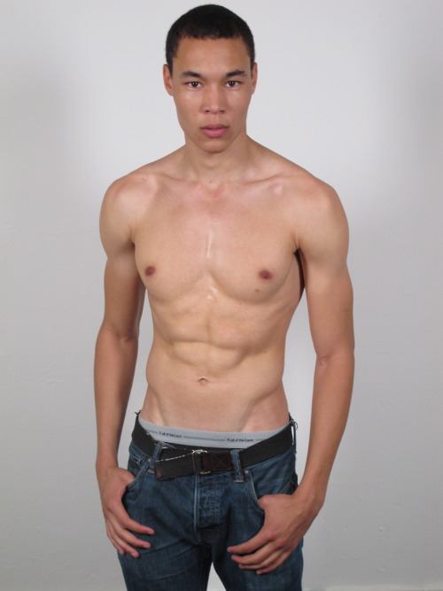 กำลังจะเป็นนายแบบ