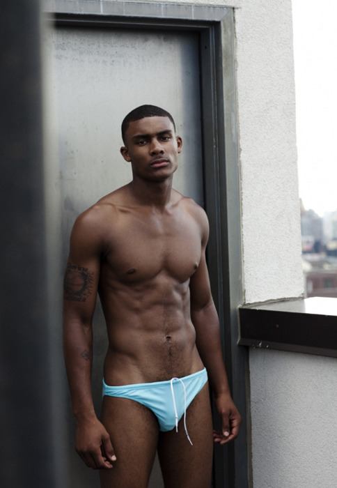 กำลังจะเป็นนายแบบ