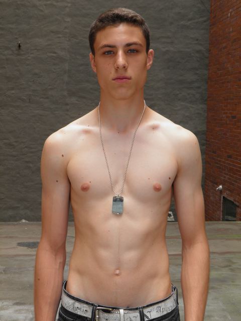 กำลังจะเป็นนายแบบ