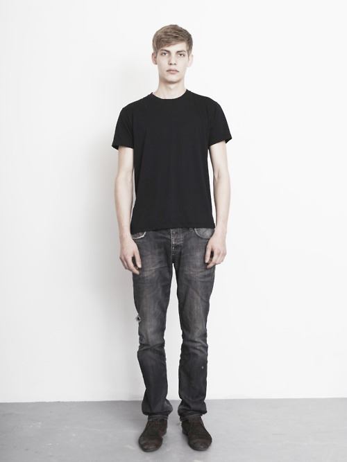 กำลังจะเป็นนายแบบ