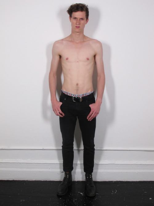 กำลังจะเป็นนายแบบ