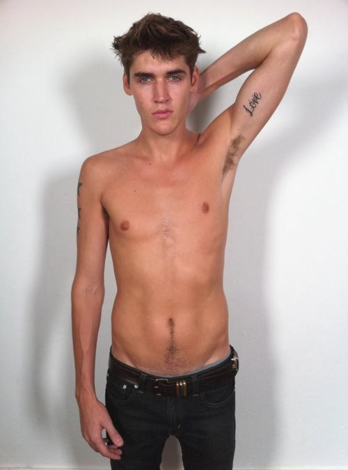 กำลังจะเป็นนายแบบ