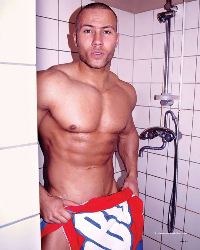 Ruben B. : Smokin&rsquo; (days of a stripper)