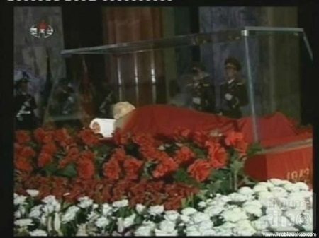 แฉเกาหลีเหนือ ลงโทษคนไม่ร้องไห้ในงานศพ คิม จอง อิล