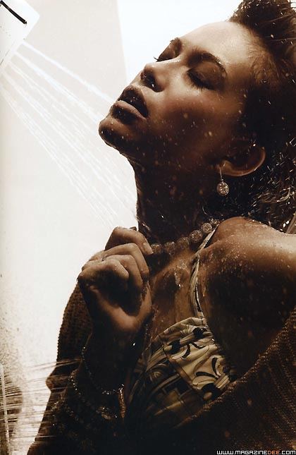 เทย่า โรเจอร์ ฟุ้งคบฝรั่ง 2 ปี แฮปปี้