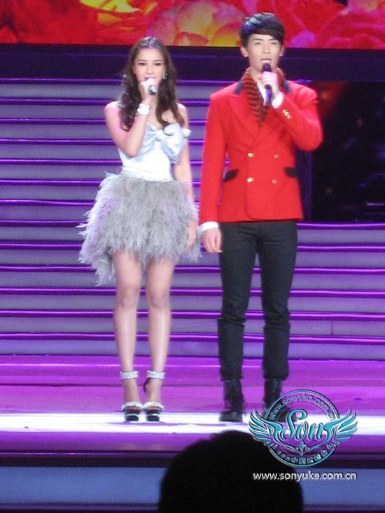 สน ยุกต์ & วิว-วรรณรท ร่วมงาน Anhui TV Spring Festival Gala 2012