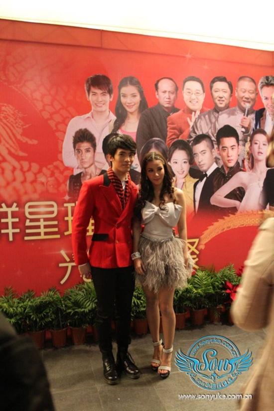 สน ยุกต์ & วิว-วรรณรท ร่วมงาน Anhui TV Spring Festival Gala 2012