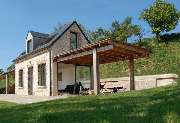 Eco House Design is Heavenly, Complete with "Wings"