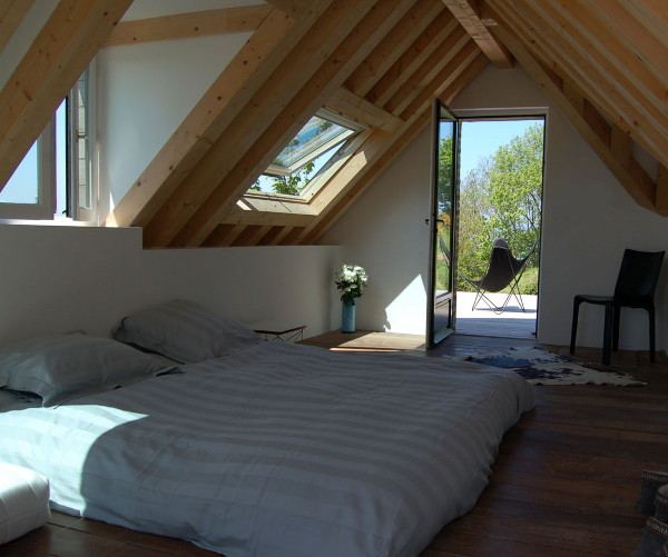 Eco House Design is Heavenly, Complete with "Wings"