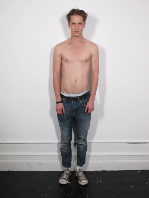 นายแบบน้องใหม่