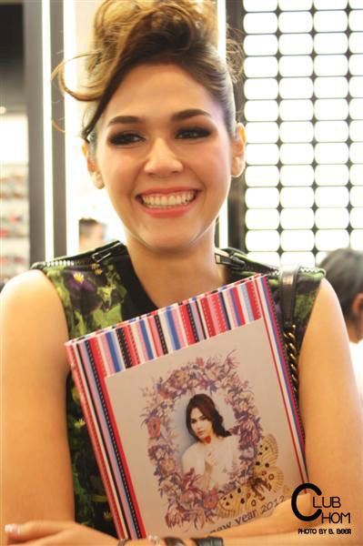 ชมพู่ อารยา ในชุดใส่กลับบ้านน่ารักมากๆ