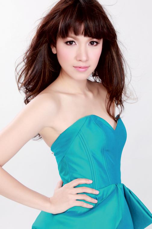 แว่วมา...ช่อง7วางตัว"อั้ม พัชราภา"เป็นนางเอกโดยจะมาชิงดำกับ"กบ สุวนันท์"ใน"บุษบานานาชาติ"