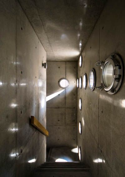 Concrete Architecture inspired by the sea